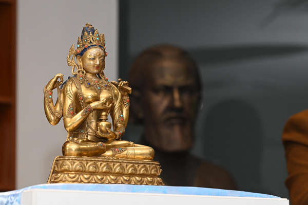 Rare Buddhist Statue Donated to Museum